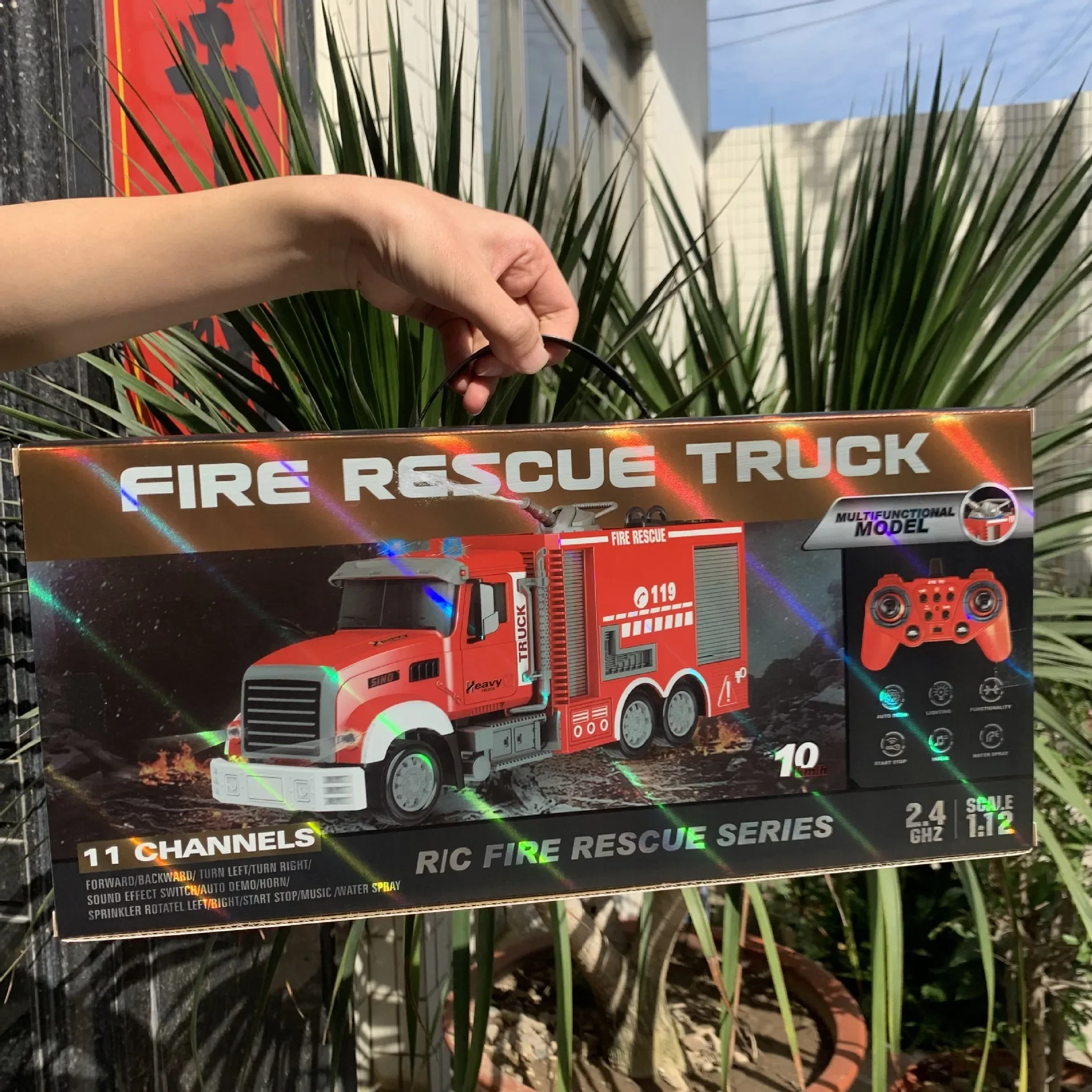 2.4G RC Fire Engine Car with S - Fire Escape Ladder review and price